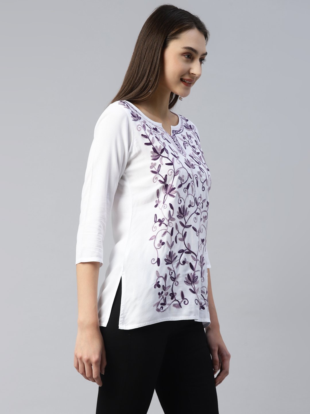 Jannat Kashmiri White Kurti - Image 4