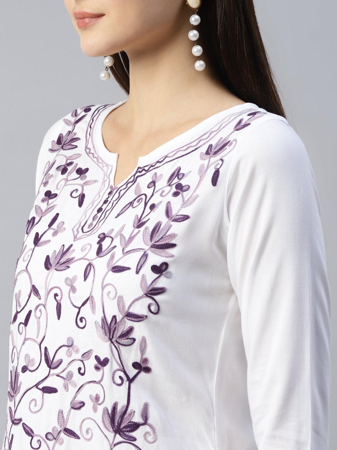 Jannat Kashmiri White Kurti - Image 9