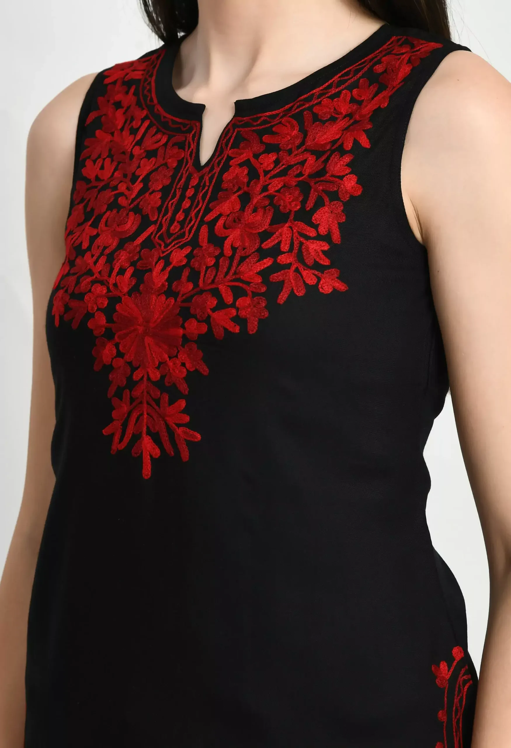 Black Kashmiri Sleeveless Short Kurti - Image 4