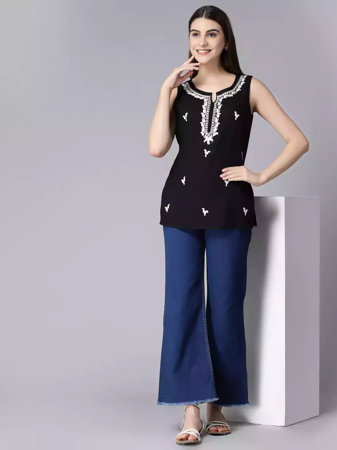 Laiba Black Sleeveless Short Kurti - Image 3