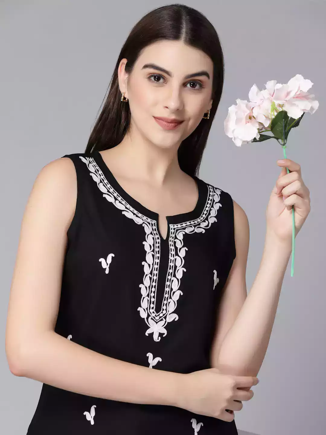 Laiba Black Sleeveless Short Kurti - Image 4