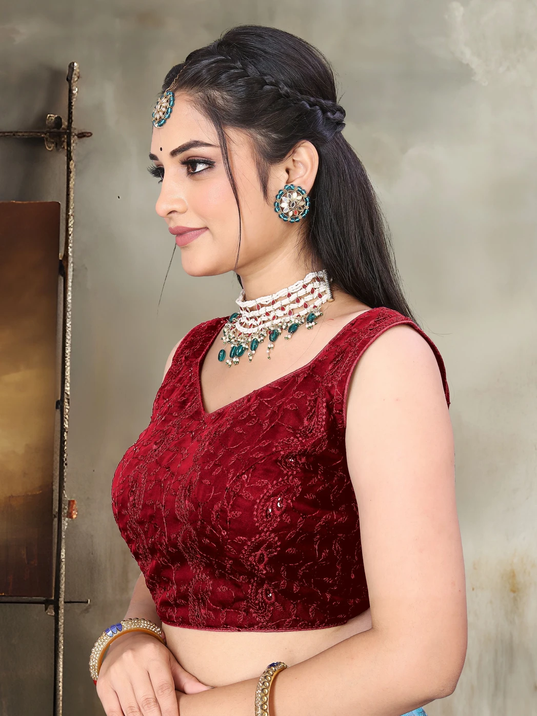 Sweetheart Neck Women Blouse - Image 4