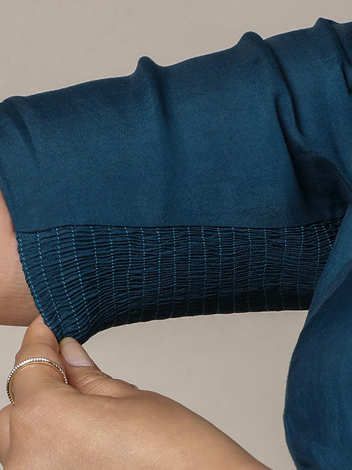 Damini x Rozaana | Crystal Teal Elbow Sleeves FlexiFit Saree Blouse with Plunging Neckline - Image 5