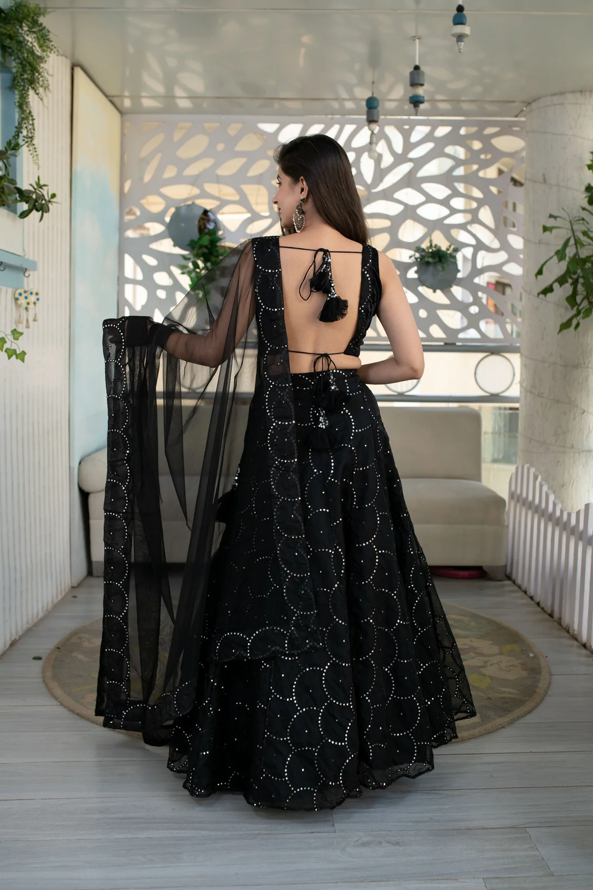 Black Organza Lehenga With Velvet Blouse - Image 4